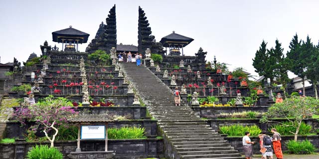 Read more about the article Bali Besakih Temple