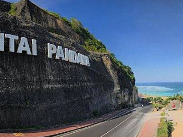 Pandawa-Beach