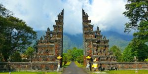 Read more about the article Bali Handara Gate